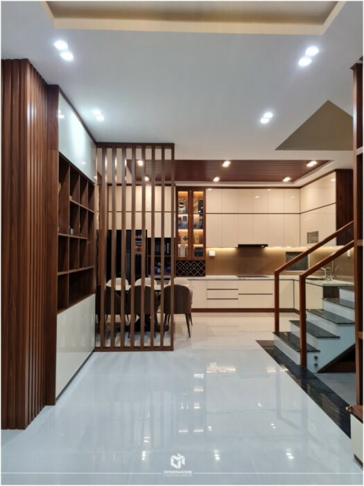 Tủ bếp đồng nhất tông màu với không gian nhà phố Vũng Tàu